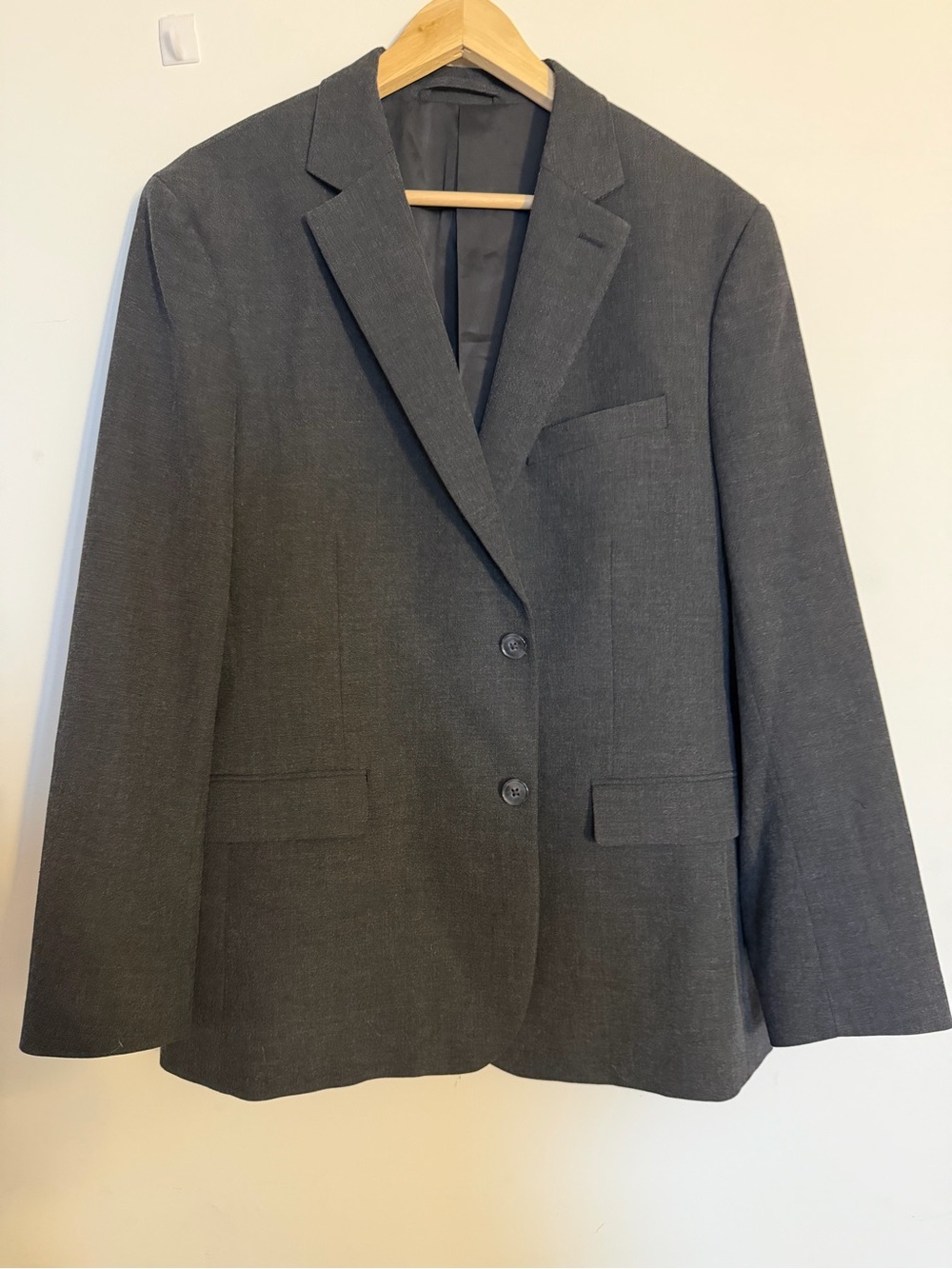 RW&CO. Men's Charcoal Gray Two-Button Blazer